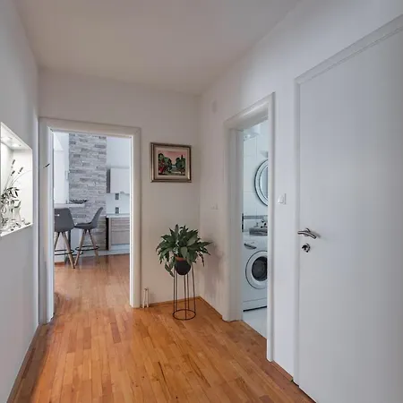 Idassa Apartment