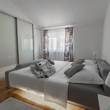 Idassa Apartment